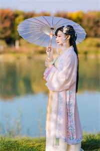 土匪袭村时，他在陪白月光看电影吴明洋张双锁全章节小说