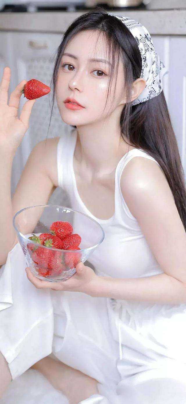 被蛇妖冒充龙族公主身份后，我成了女帝完结版小说火羽应龙